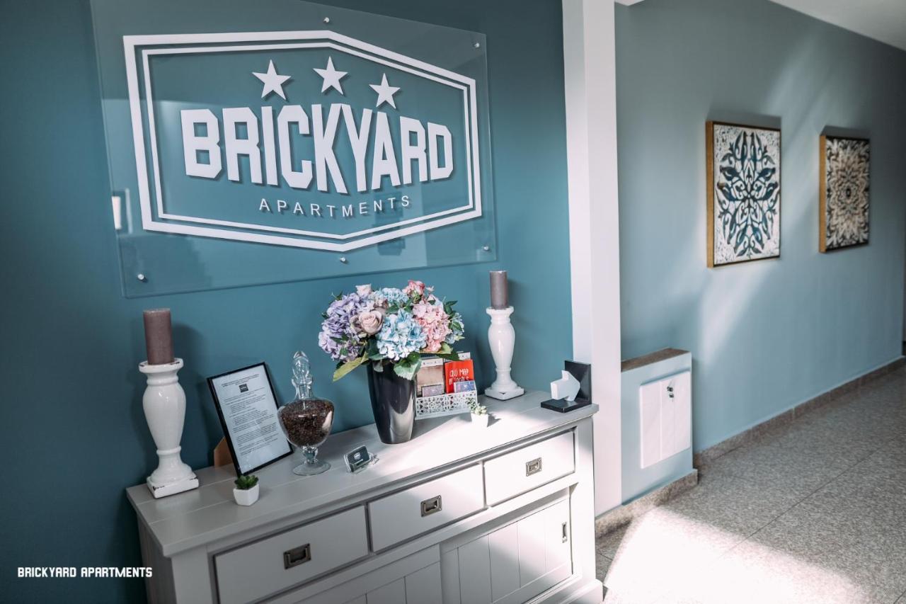 Brickyard Apartments Cluj Luaran gambar